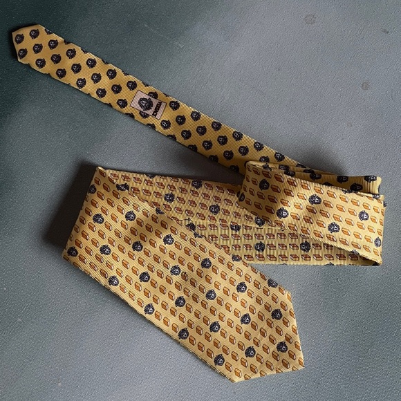 Authentic Versace Silk Neck Tie Medusa
